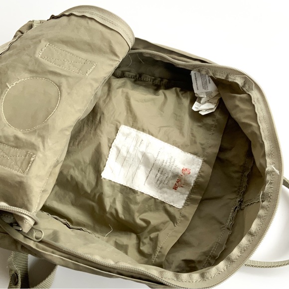 Fjallraven Kanken Backpack - Picture 3 of 6
